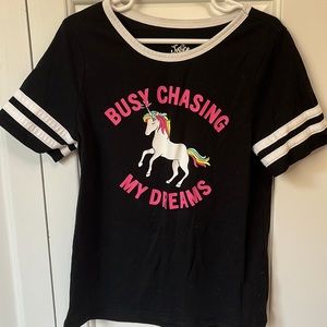 Justice girl’s size 8 t-shirt